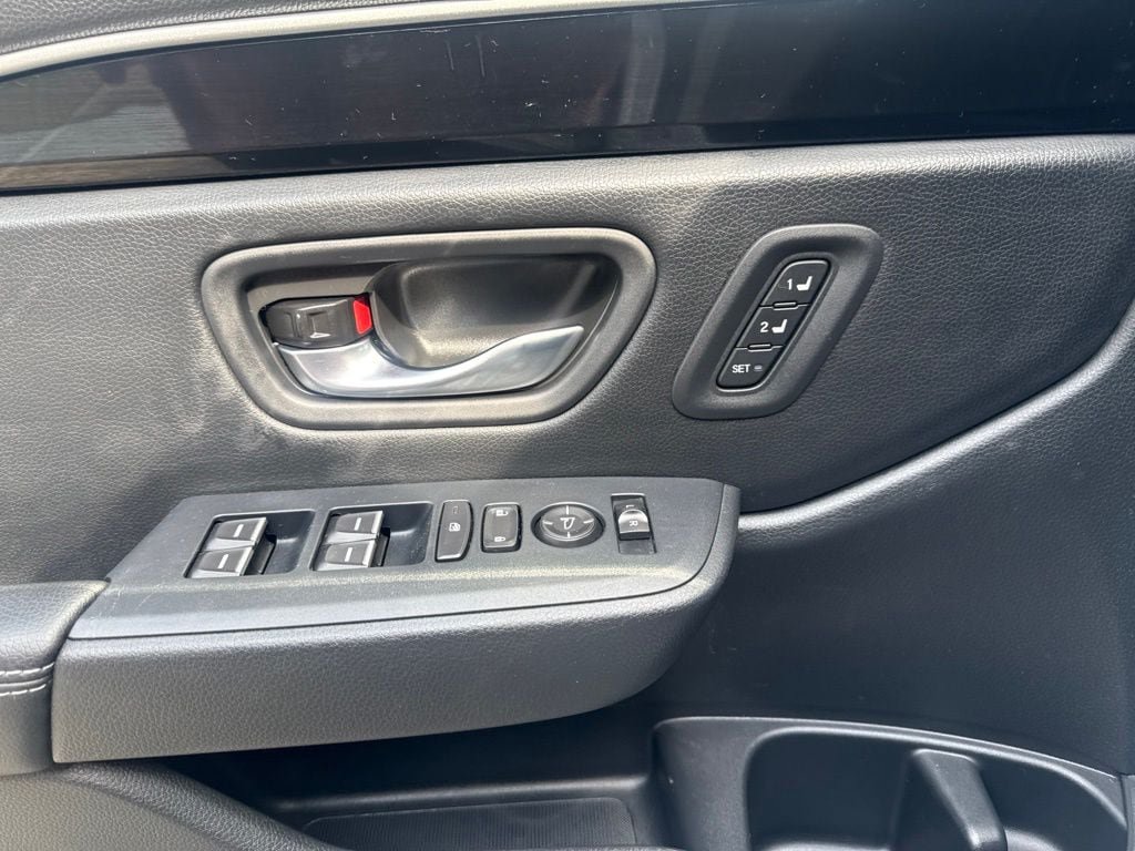 Used 2024 Honda Pilot EX-L image 13