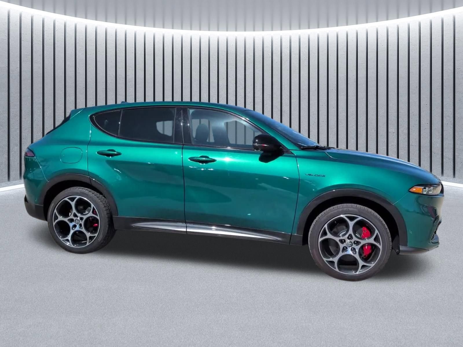 Used 2024 Alfa Romeo Tonale Veloce w/ Active Assist Package image 3