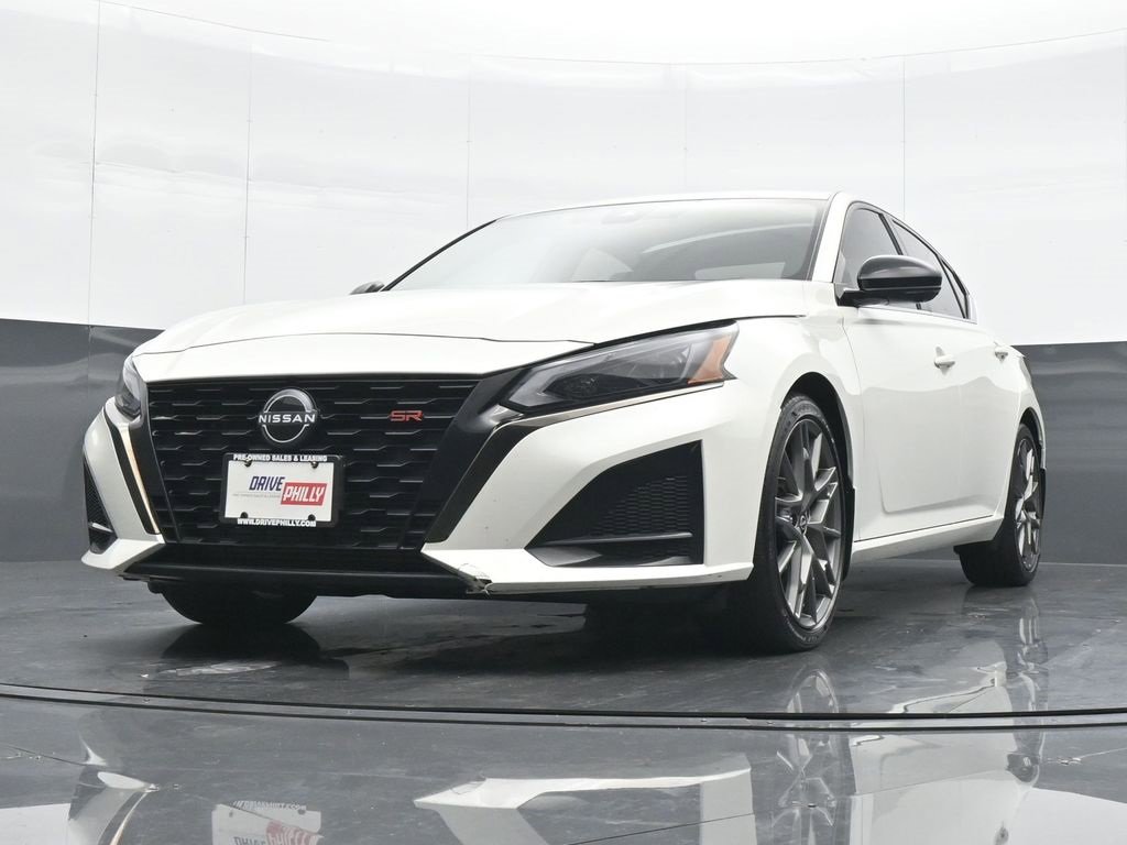 Used 2023 Nissan Altima 2.0 SR image 16