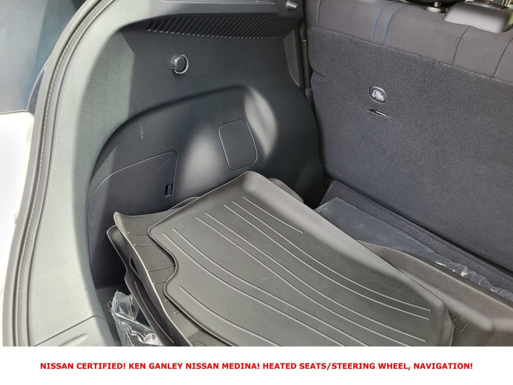 Certified 2024 Nissan Leaf SV Plus FWD image 44