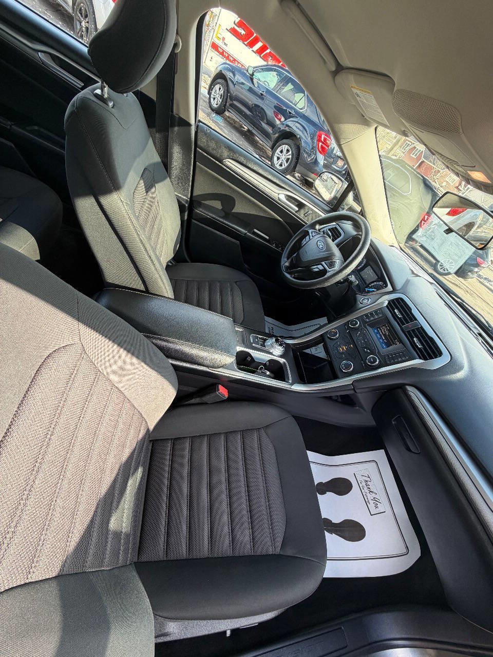 Used 2018 Ford Fusion SE image 31