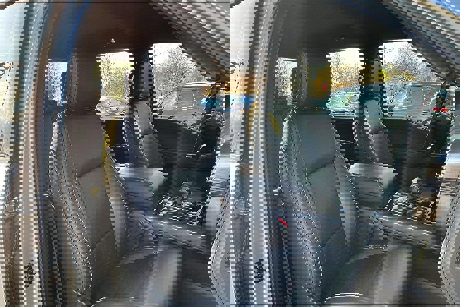 Used 2025 Ford F150 Lariat image 7