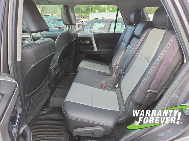 Used 2018 Toyota 4Runner SR5 Premium image 16