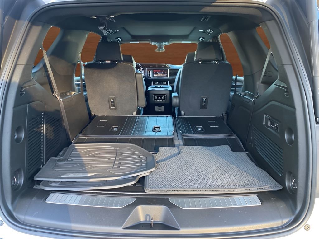 Used 2021 GMC Yukon Denali w/ Denali Premium Package image 13