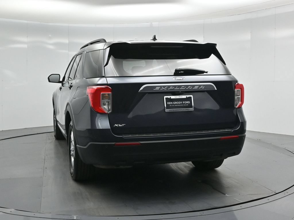 Certified 2023 Ford Explorer XLT RWD image 30