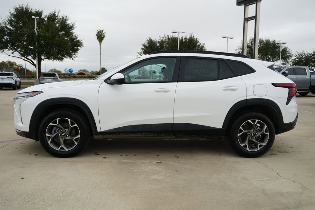 New 2026 Chevrolet Trax LT w/ Sunroof Package image 11