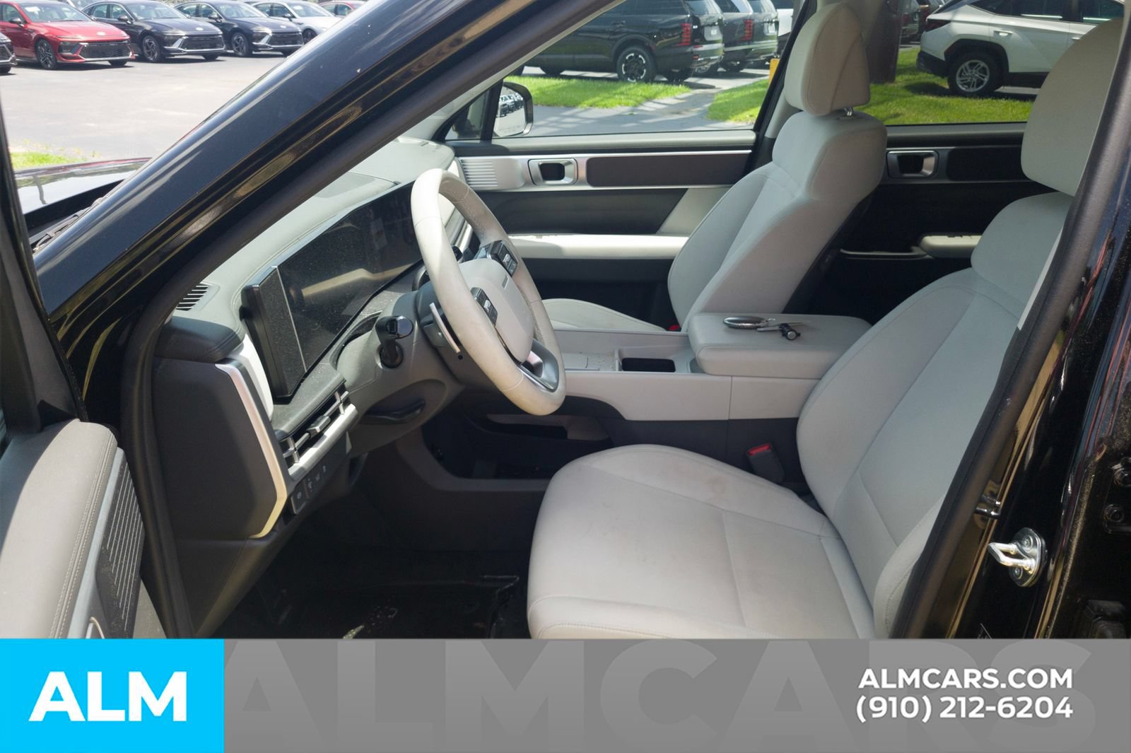 Used 2024 Hyundai Santa Fe SE AWD/4WD image 17