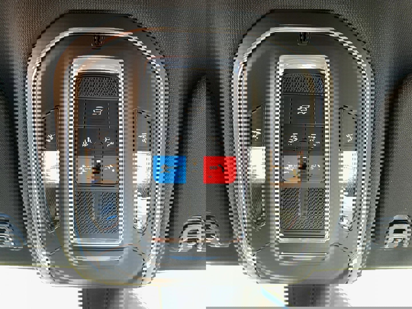 New 2026 Jeep Grand Wagoneer L 4X4 w/ HD Trailer Tow Package image 22