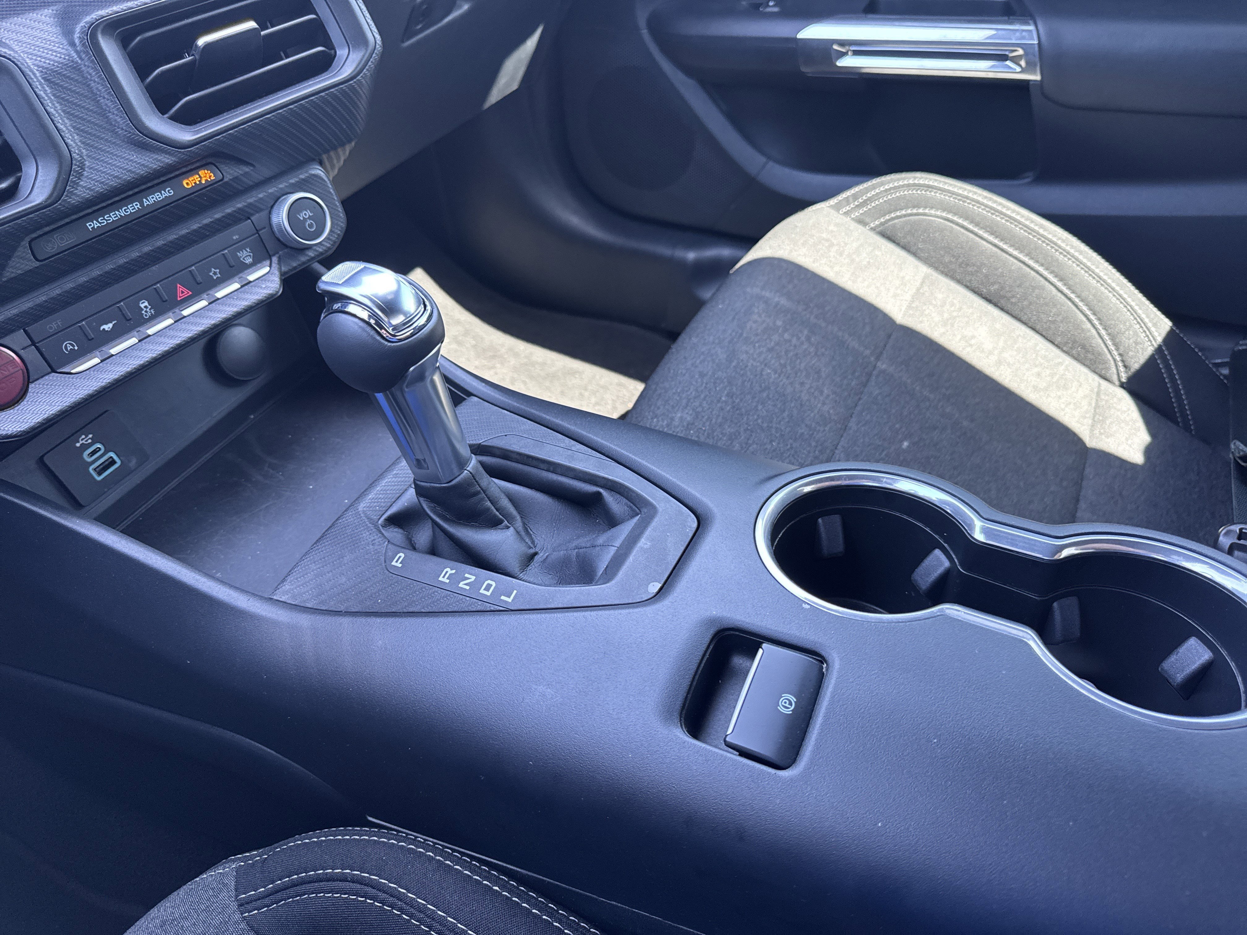 Used 2024 Ford Mustang EcoBoost image 21