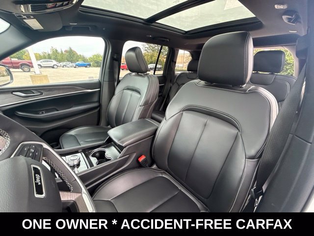 Used 2026 Jeep Grand Cherokee Limited w/ Limited Altitude Package AWD/4WD image 21