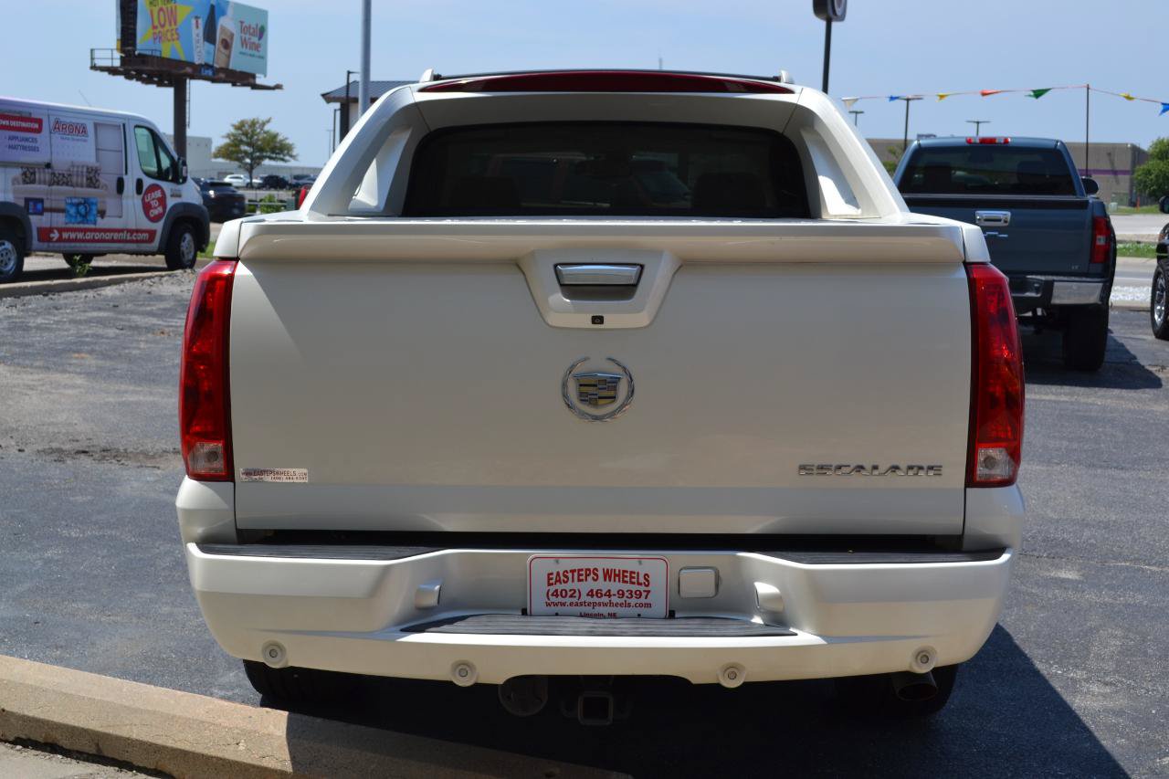 Used 2008 Cadillac Escalade EXT AWD/4WD image 6