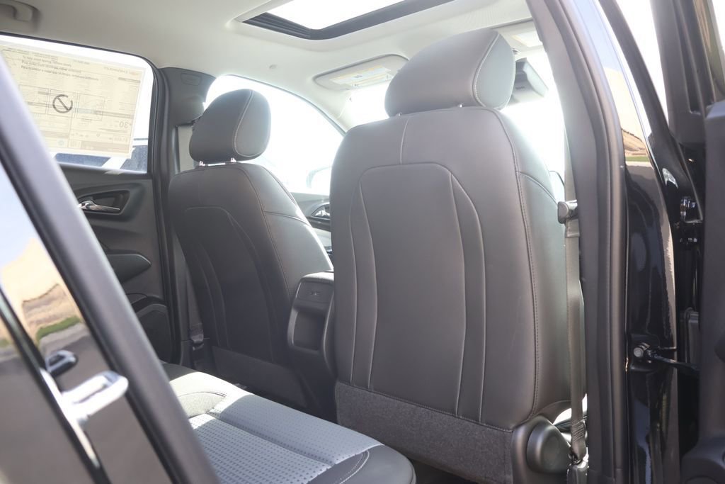 New 2026 Chevrolet Trax LT w/ Sunroof Package FWD image 41