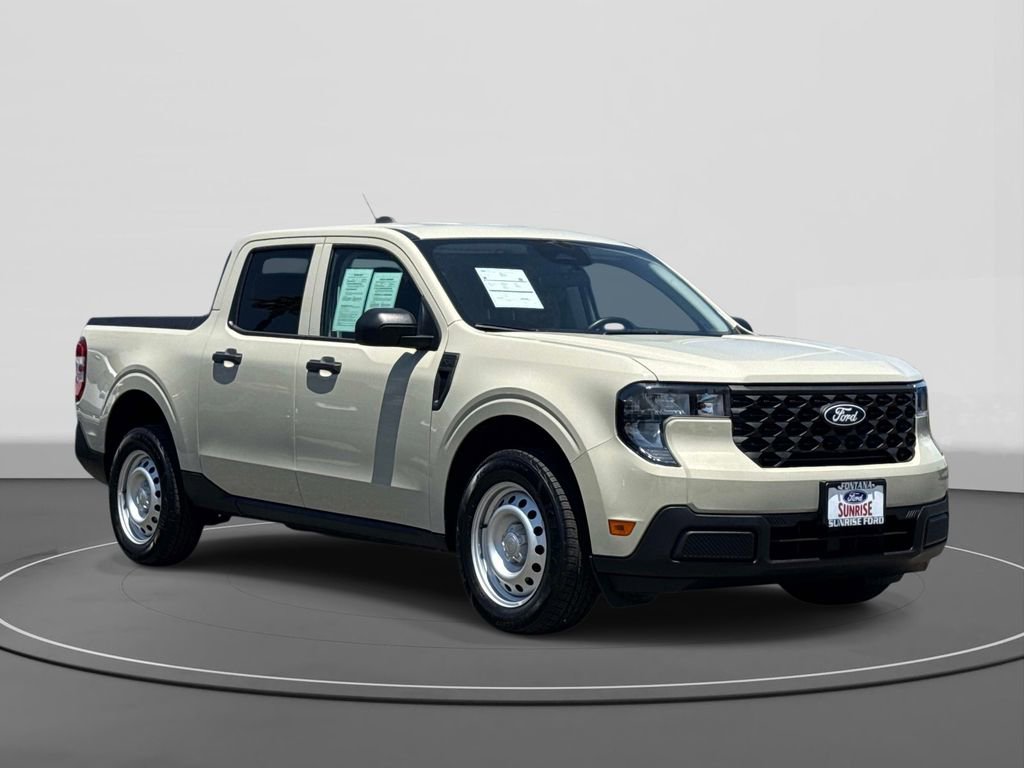 Certified 2025 Ford Maverick XL FWD image 4