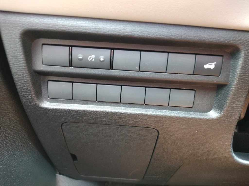 New 2025 Mitsubishi Outlander SE image 22