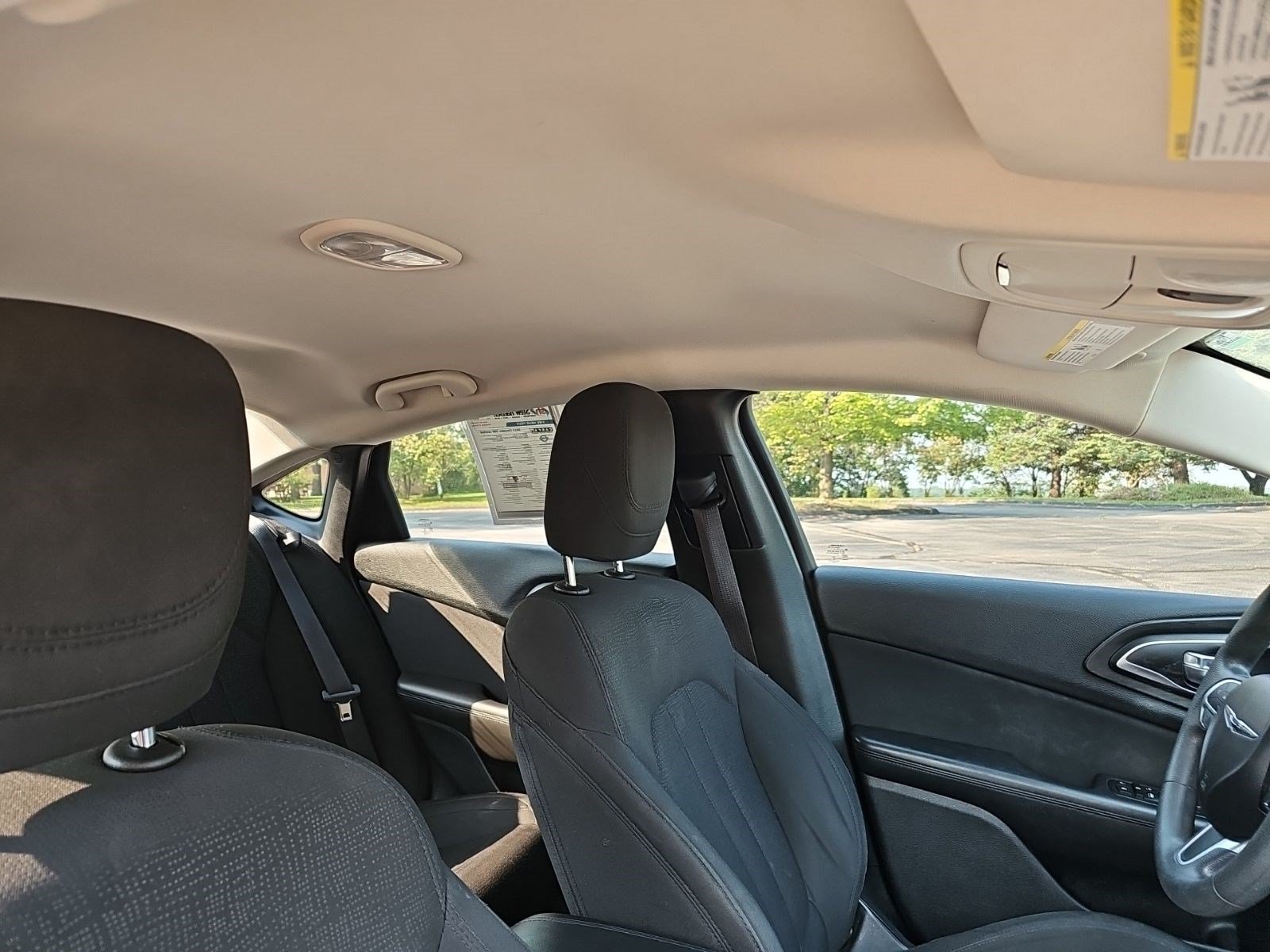 Used 2015 Chrysler 200 Limited FWD image 14