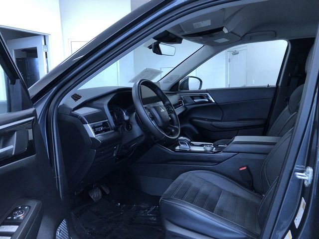 Used 2025 Mitsubishi Outlander SE AWD/4WD image 10