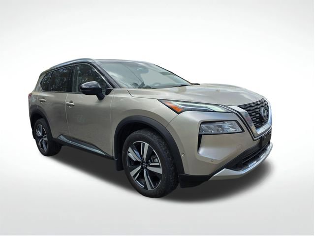 Used 2023 Nissan Rogue Platinum w/ Platinum Premium Package image 2
