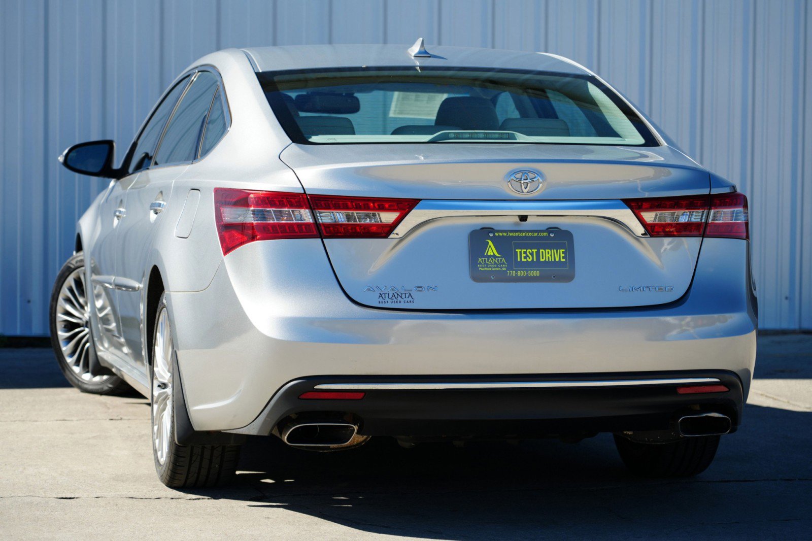 Used 2016 Toyota Avalon Limited w/ Toyota Safety Sense Package image 5
