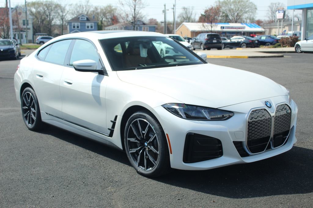 New 2026 BMW i4 xDrive40i w/ M Sport Package