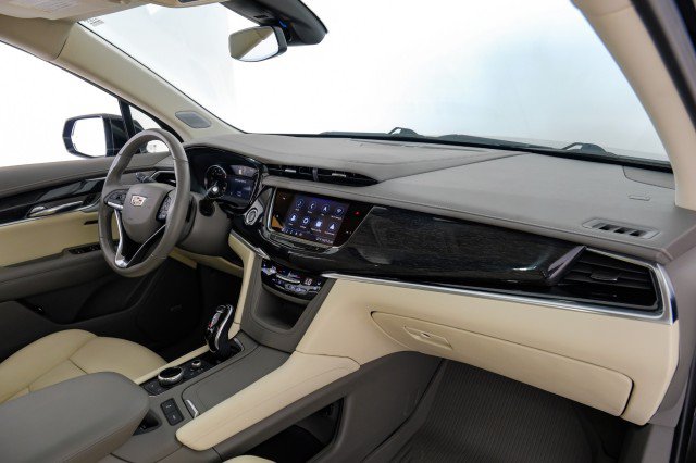 Used 2023 Cadillac XT6 Premium Luxury AWD/4WD image 10