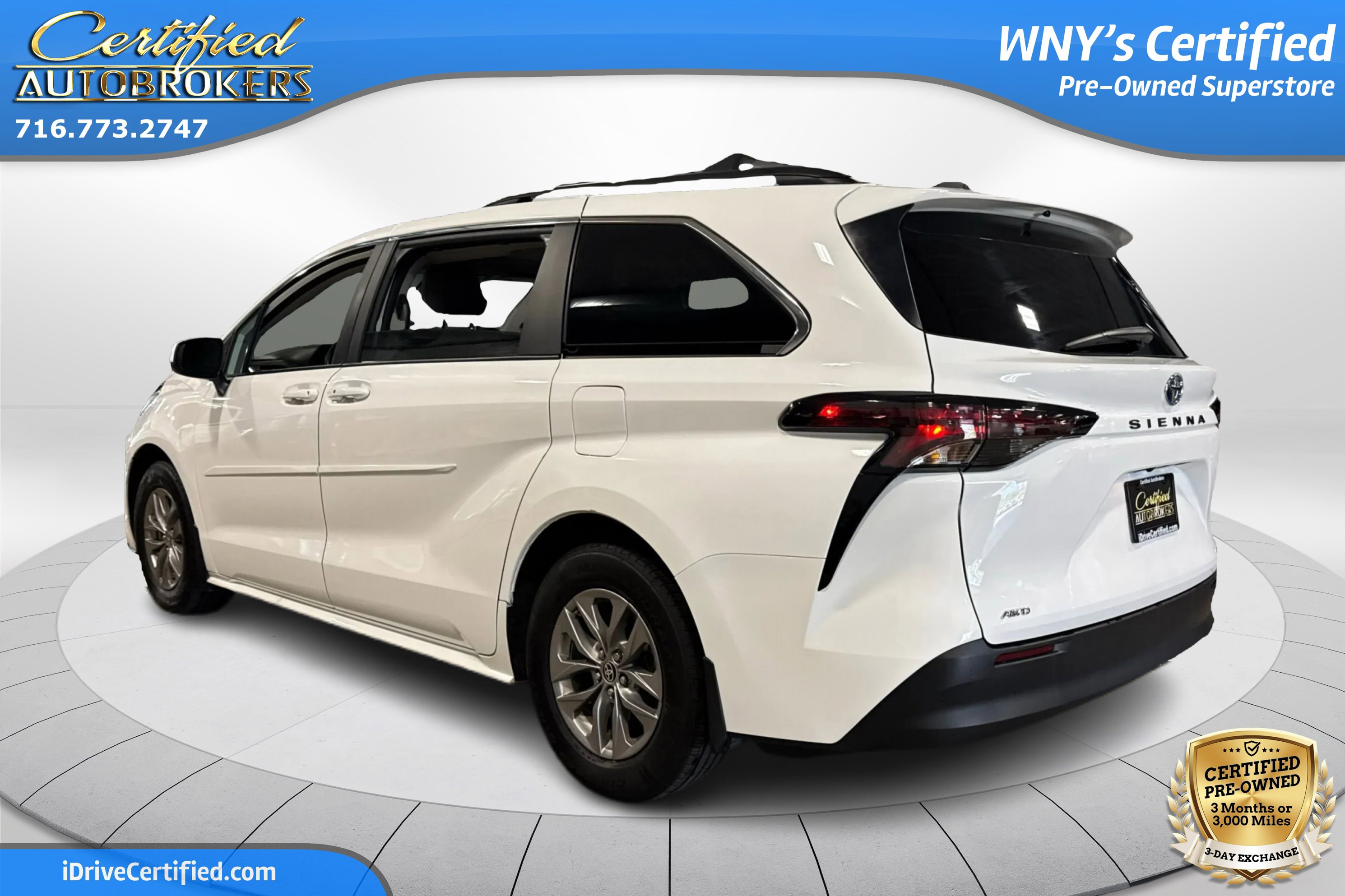 Used 2024 Toyota Sienna LE image 8