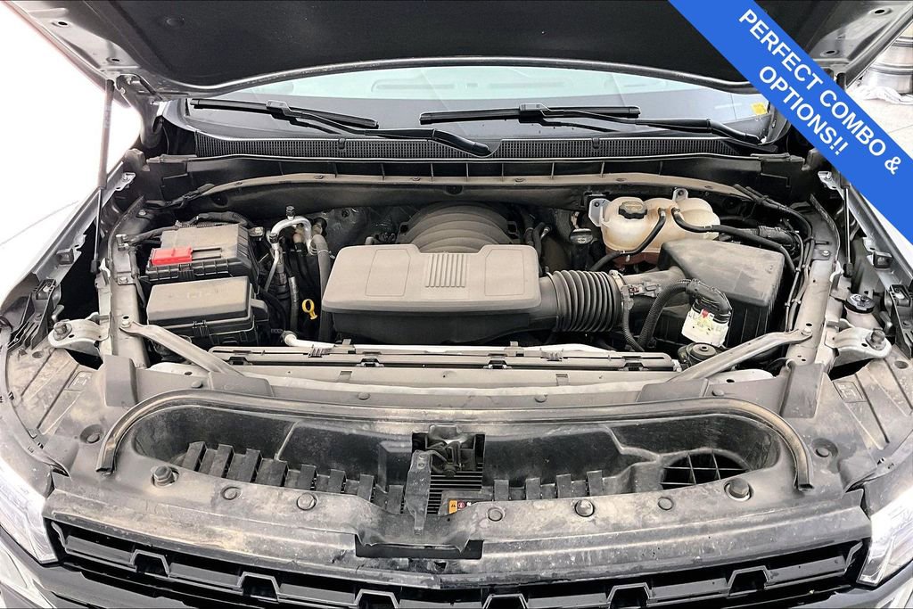 Used 2024 Chevrolet Suburban Z71 w/ Luxury Package image 13