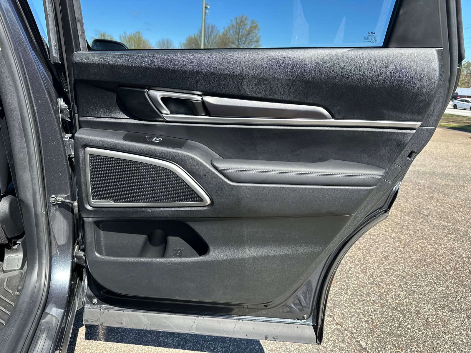 Used 2023 Kia Telluride S w/ S Sunroof Package image 17