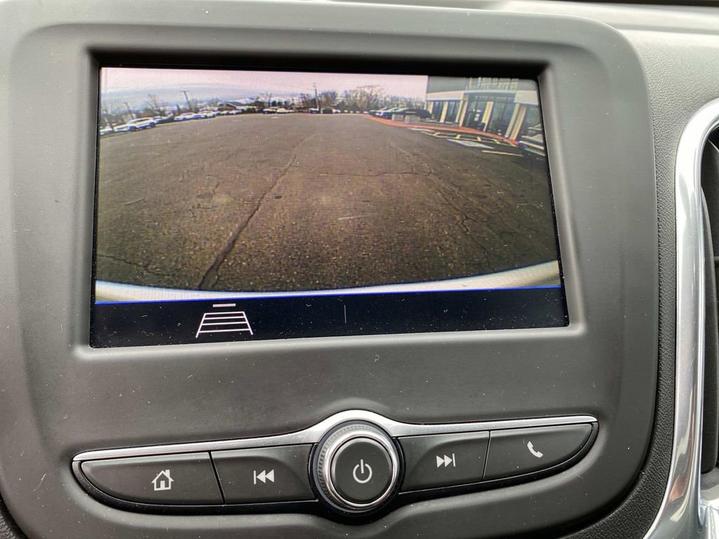 Used 2020 Chevrolet Equinox LT image 14