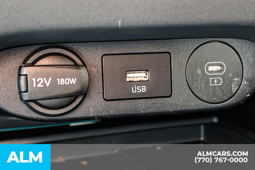 Used 2025 Hyundai Elantra Sport FWD image 40