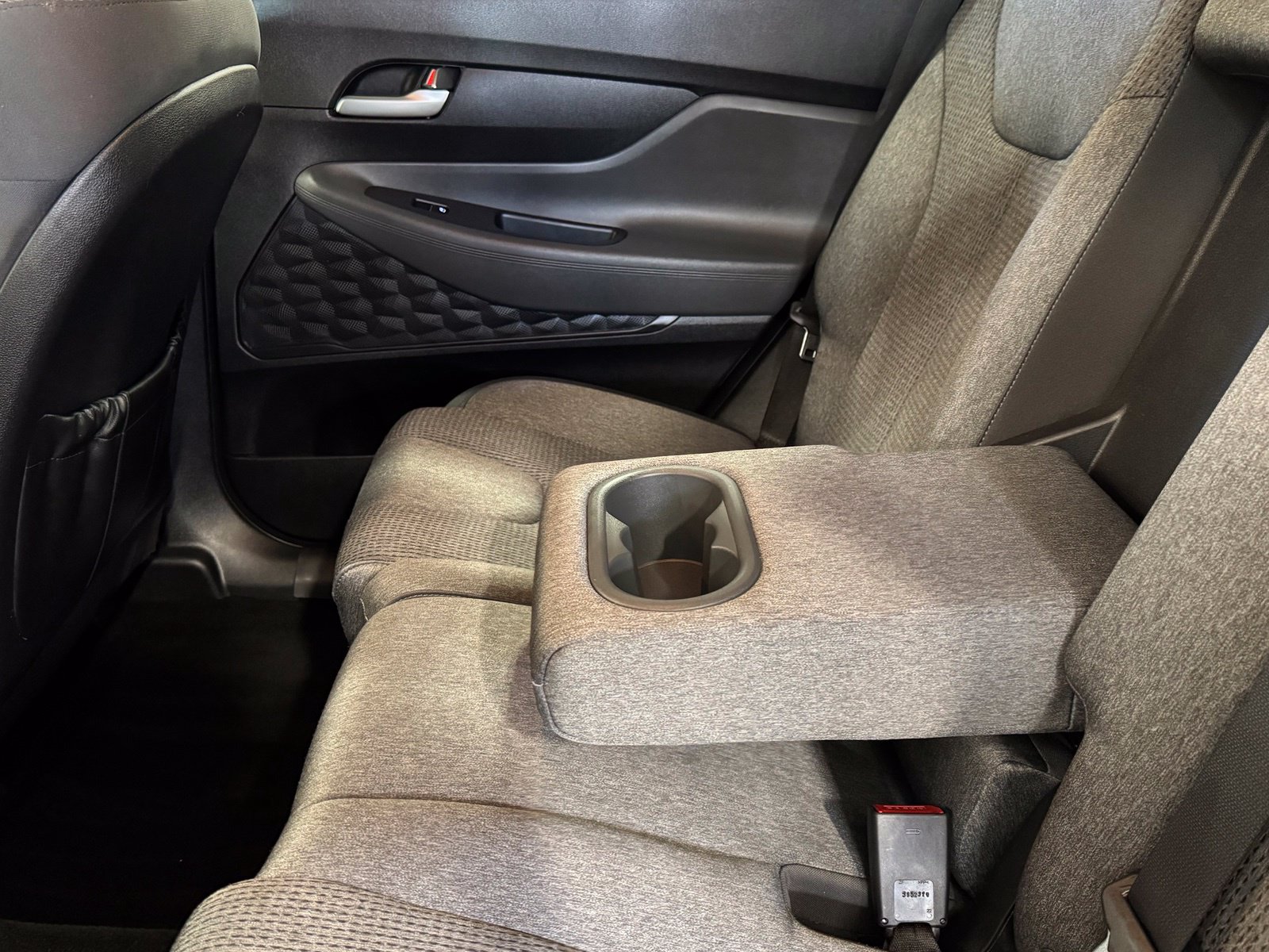 Used 2023 Hyundai Santa Fe SEL FWD image 39