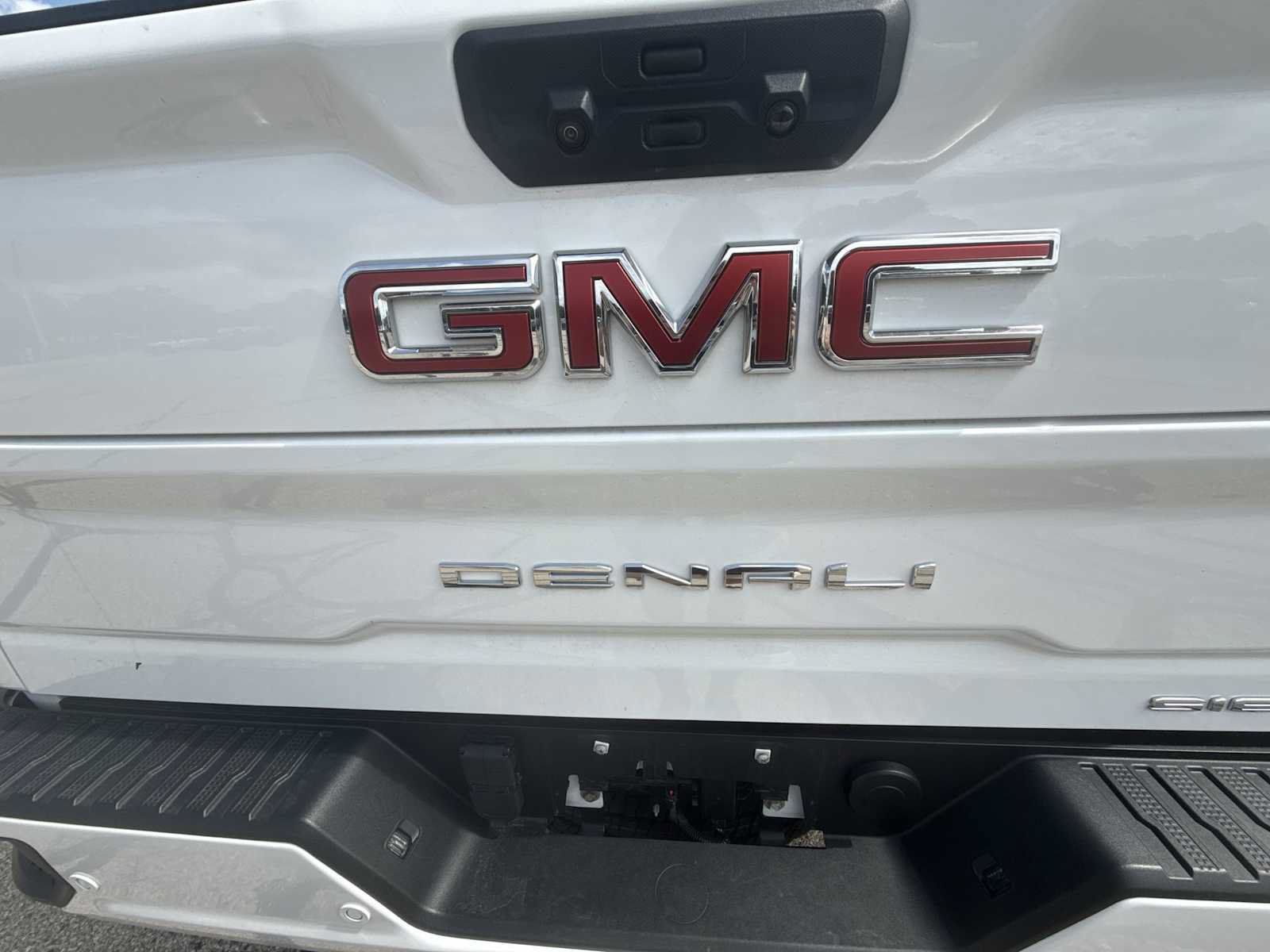 Certified 2020 GMC Sierra 3500 Denali w/ Technology Package AWD/4WD image 32