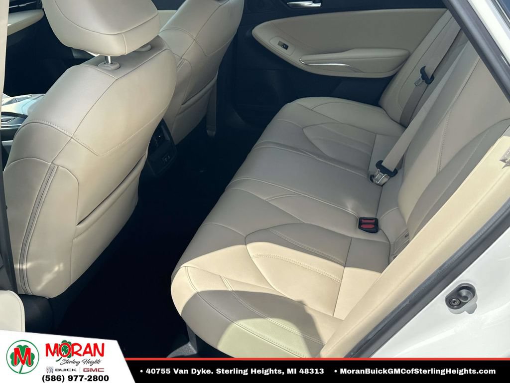 Used 2021 Toyota Avalon XLE FWD image 13