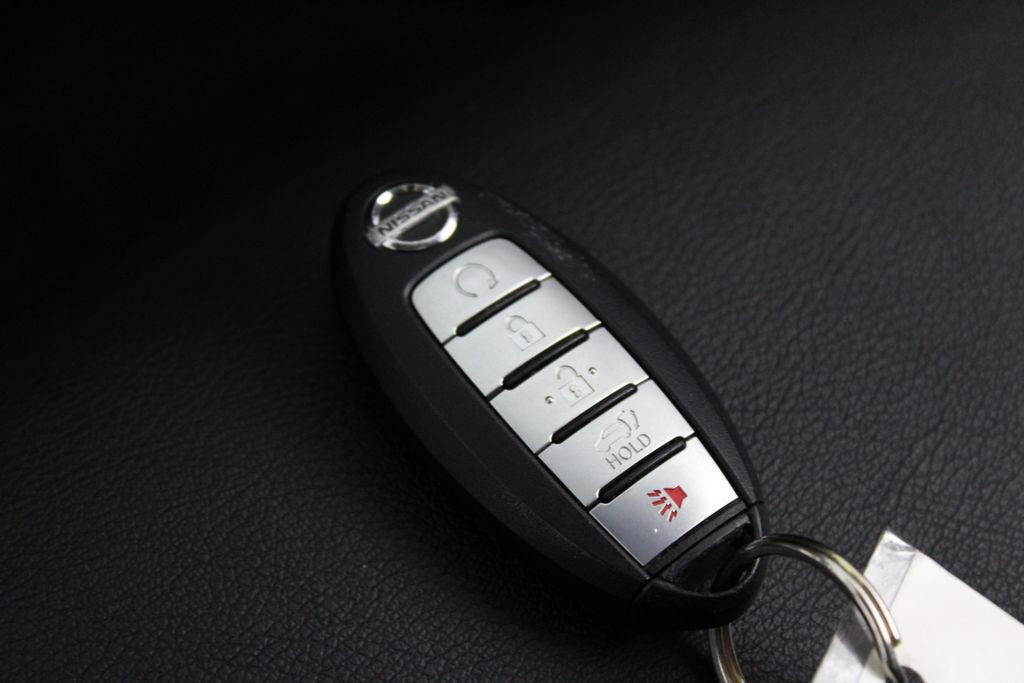 Certified 2024 Nissan Armada SL image 31