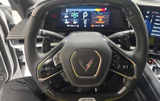 Used 2024 Chevrolet Corvette Z06 w/ Z07 Performance Package RWD image 7