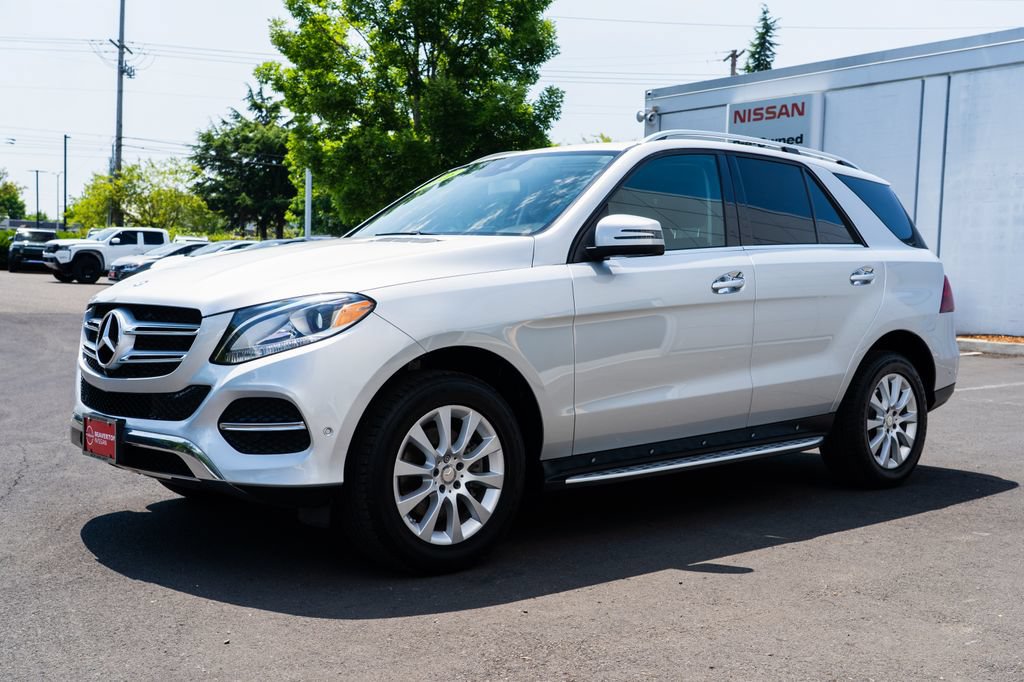 Used 2016 Mercedes-Benz GLE 300d 4MATIC image 3
