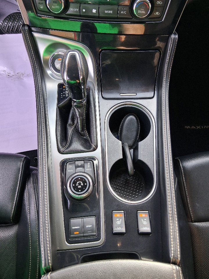 Used 2018 Nissan Maxima 3.5 SV image 23