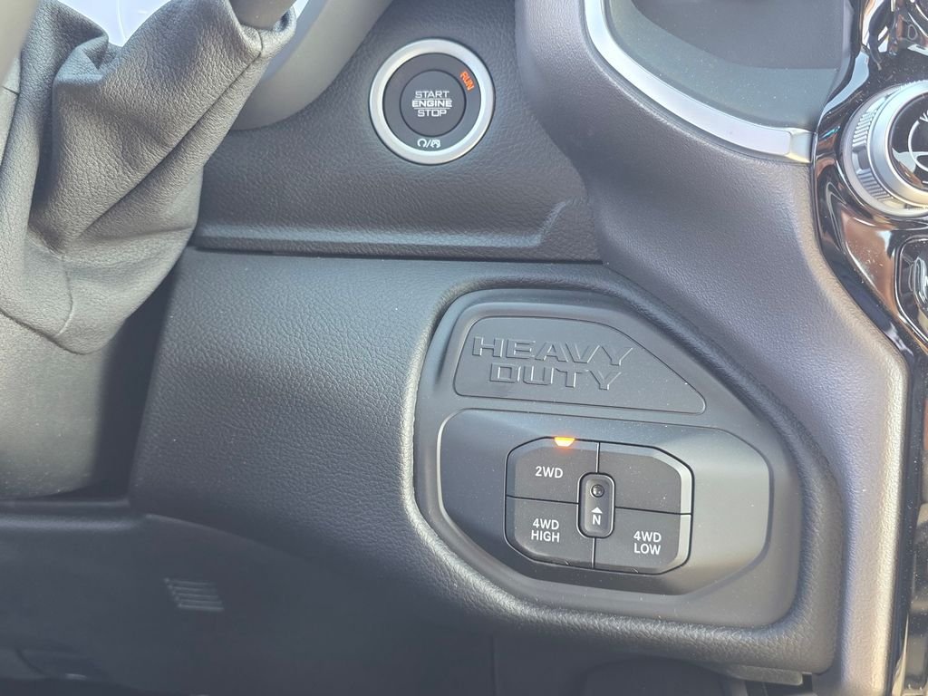 New 2026 RAM 3500 Big Horn AWD/4WD image 18