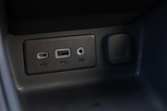 Used 2024 GMC Terrain SLE image 20