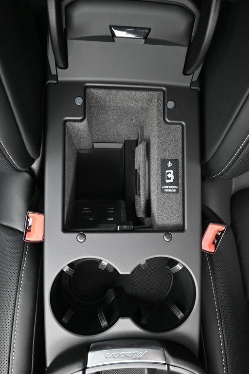 New 2026 Porsche Macan S image 25