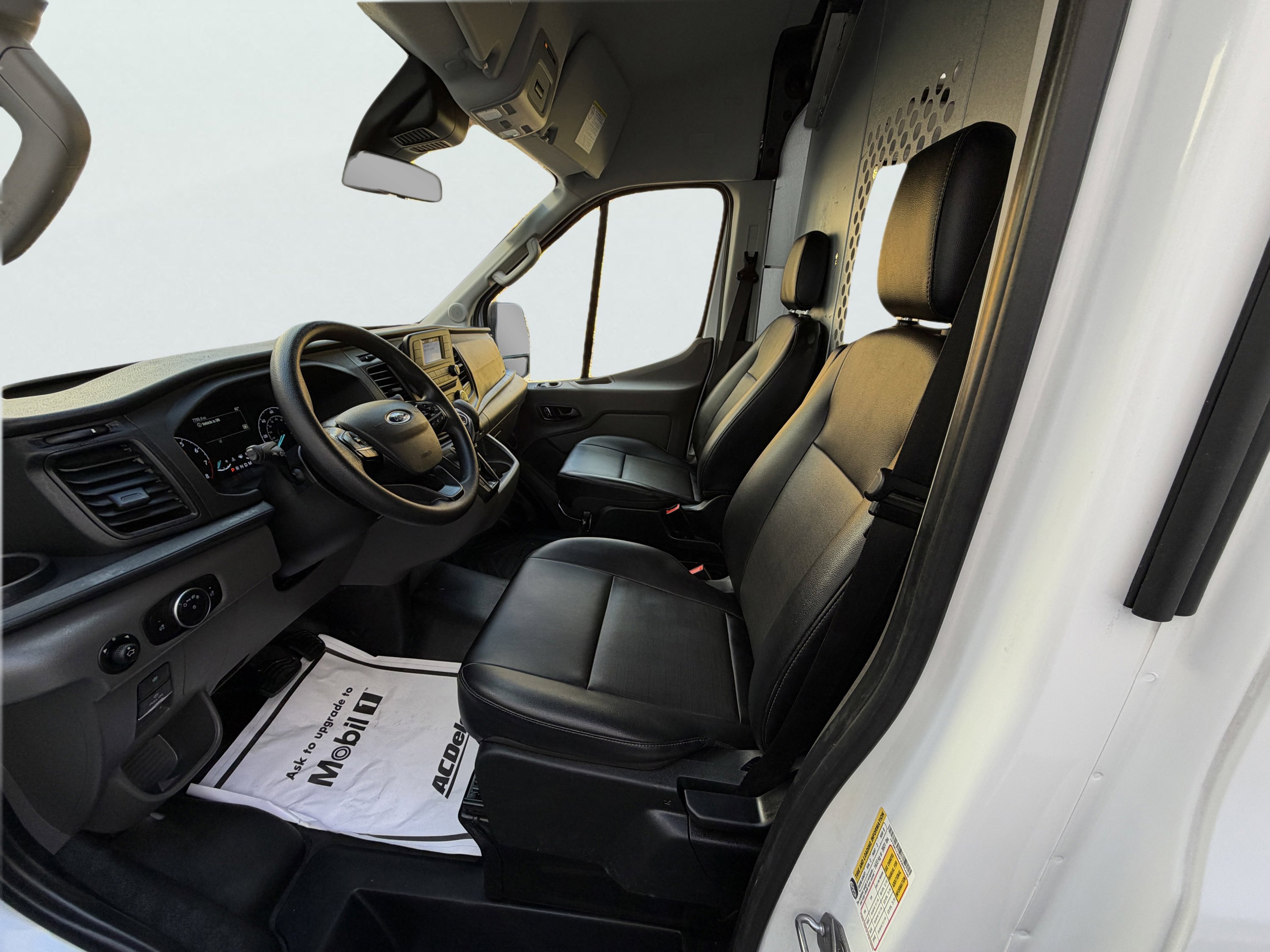 Used 2023 Ford Transit 250 Medium Roof image 6