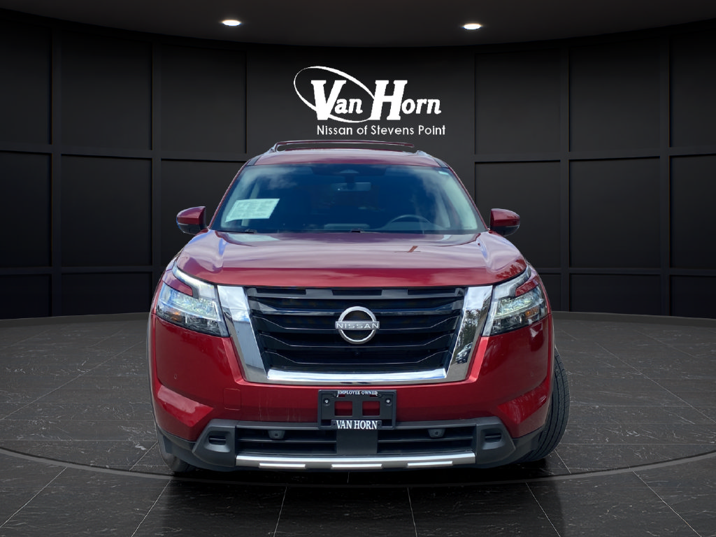 Used 2024 Nissan Pathfinder SL AWD/4WD image 8