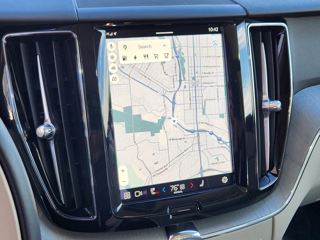 Used 2024 Volvo XC60 T8 Plus w/ Protection Package Premier image 7