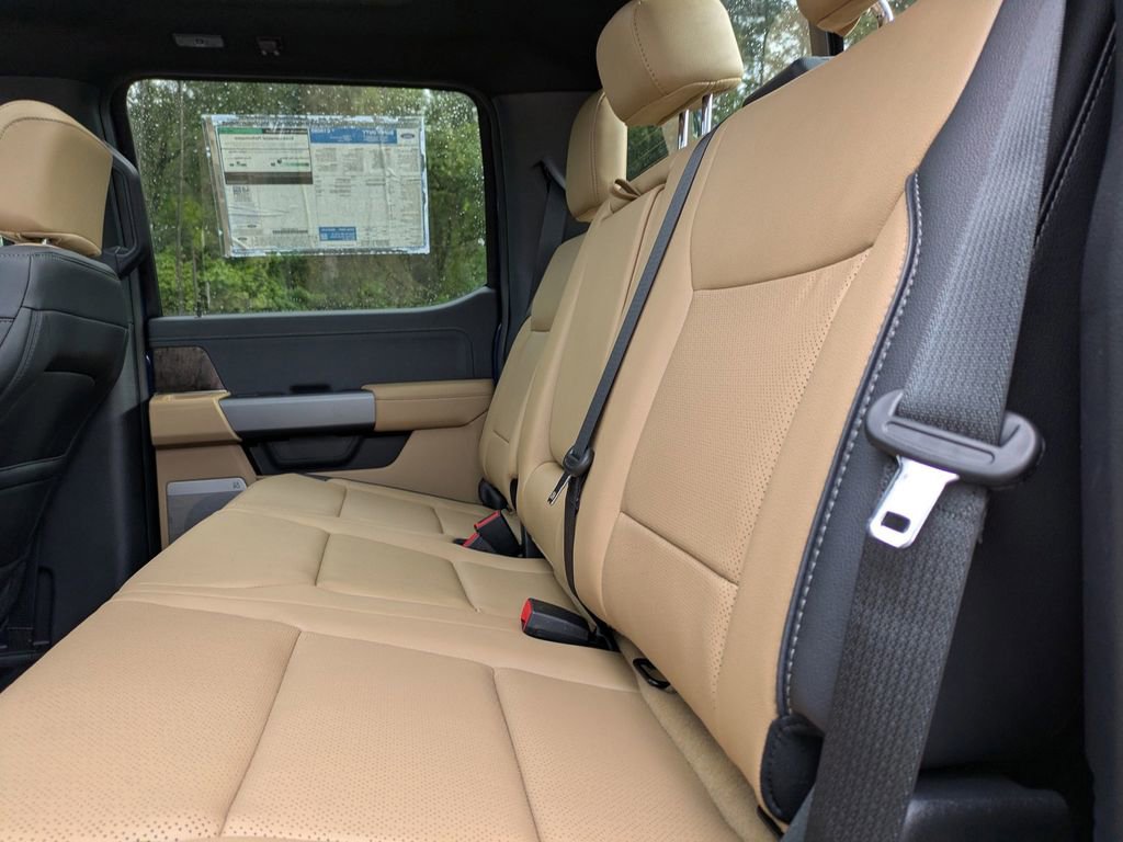 New 2026 Ford F250 Lariat w/ Black Appearance Package image 16