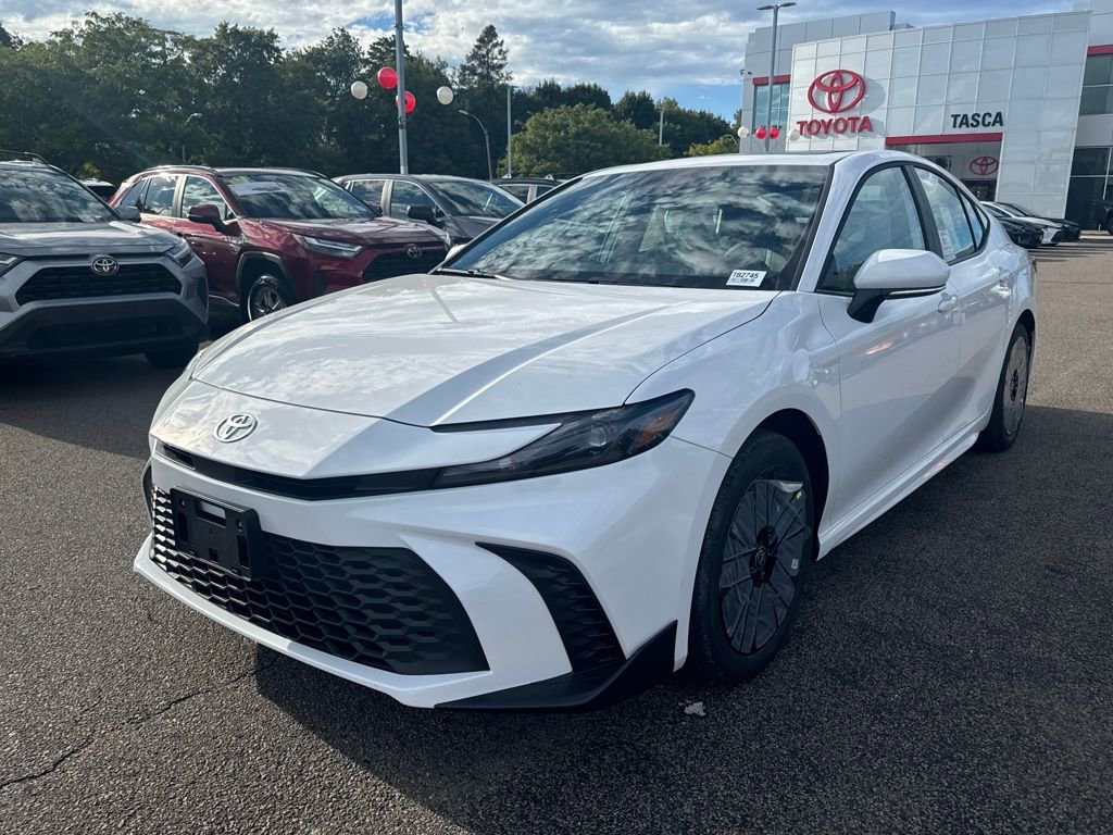 New 2026 Toyota Camry SE image 3