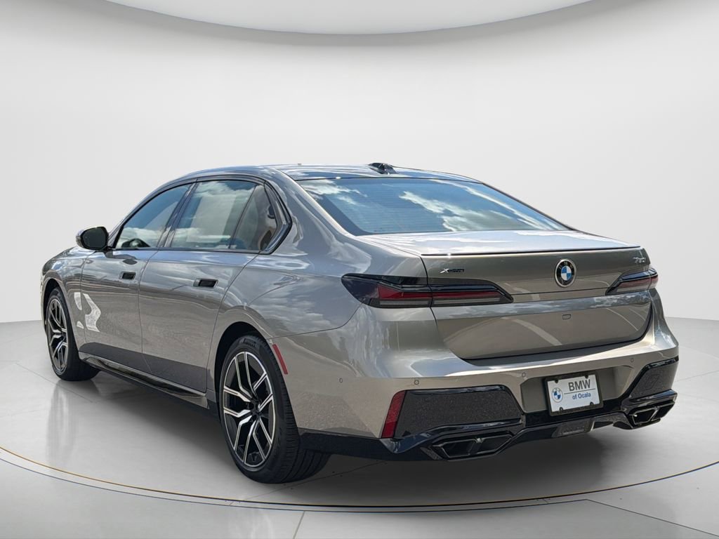 New 2026 BMW 760i xDrive w/ Premium Package image 7