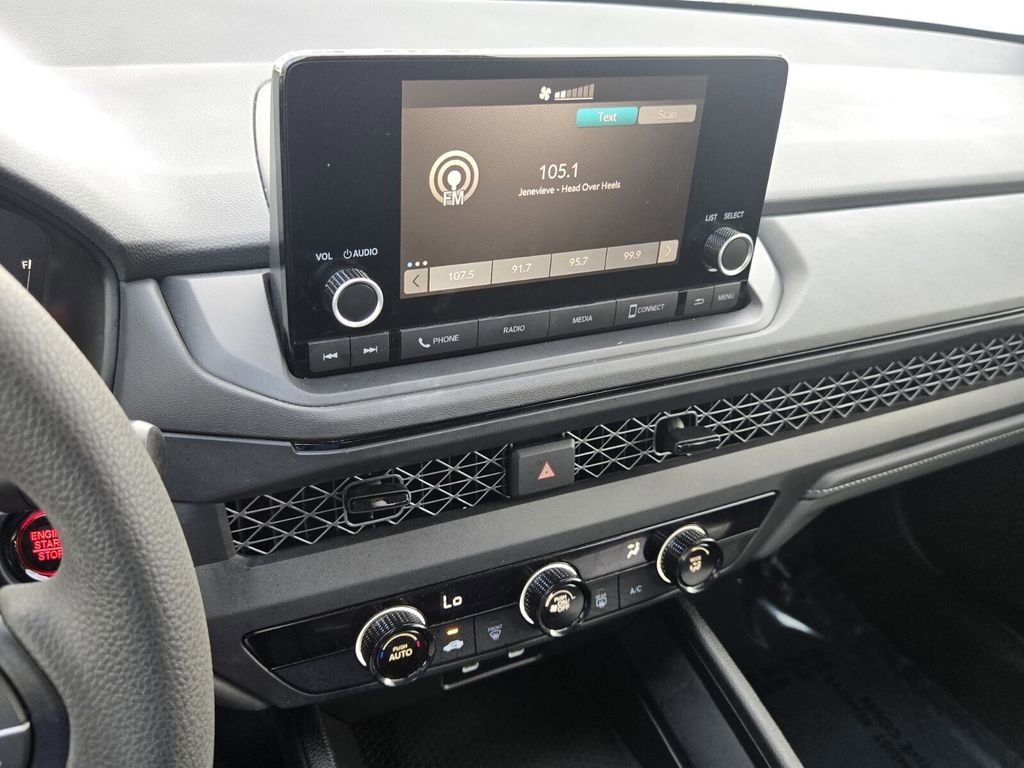 Certified 2023 Honda Accord LX image 19