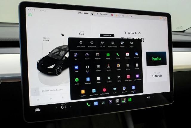 Used 2022 Tesla Model Y Performance AWD/4WD image 32