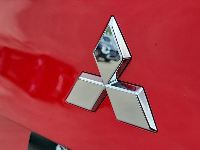 New 2026 Mitsubishi Outlander SE image 8