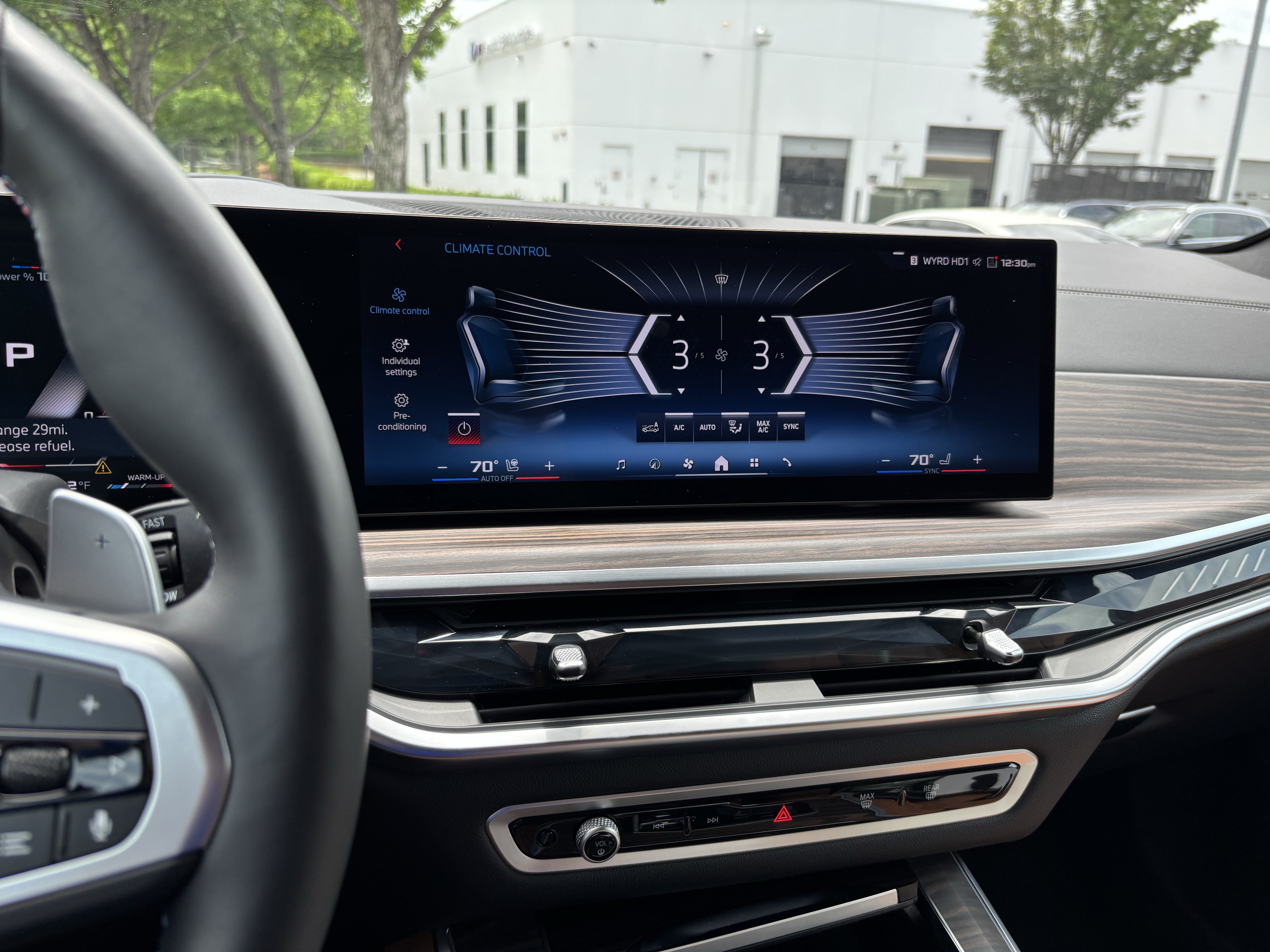 Certified 2025 BMW X5 M60i AWD/4WD image 31