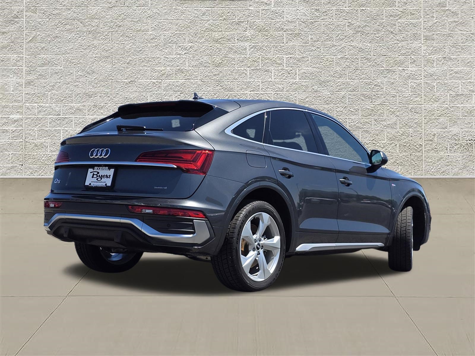 Used 2023 Audi Q5 2.0T Premium Plus w/ Premium Plus Package AWD/4WD image 7